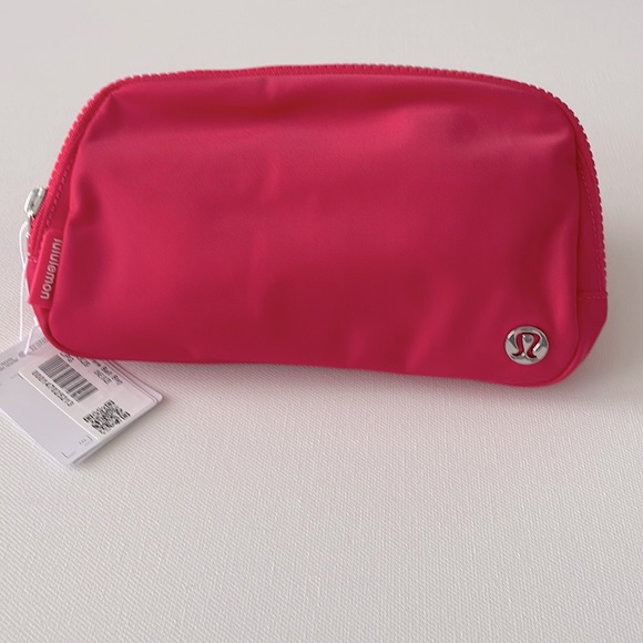 lululemon athletica Handbags - NWT Lululemon Everywhere Belt Bag Lipgloss